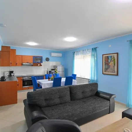 Apartment A1 Grozic *
