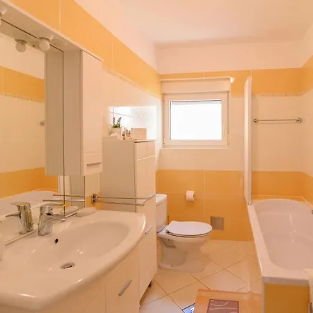 A1 Grozic Apartment Opatija