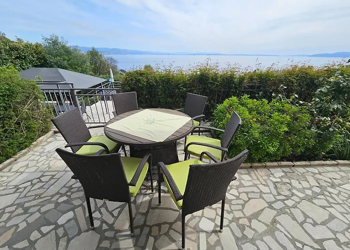 Apartment Grozic - A2 Opatija