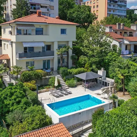 Grozic - A2 Apartmán Opatija